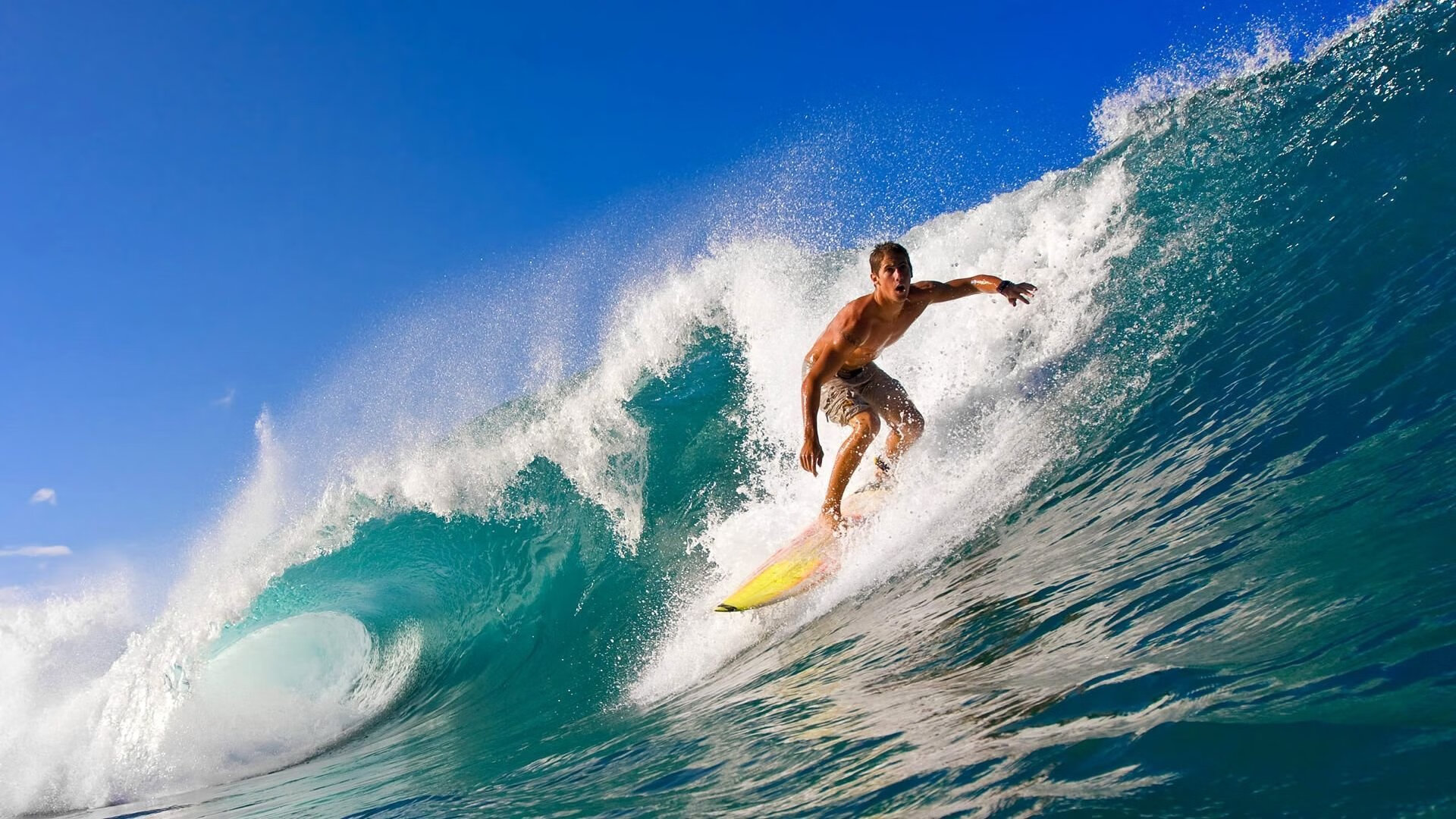 开云体育下载官网-伯恩茅斯主场迎战埃弗顿，士气高昂再掀热潮，伯恩茅斯是哪个城市